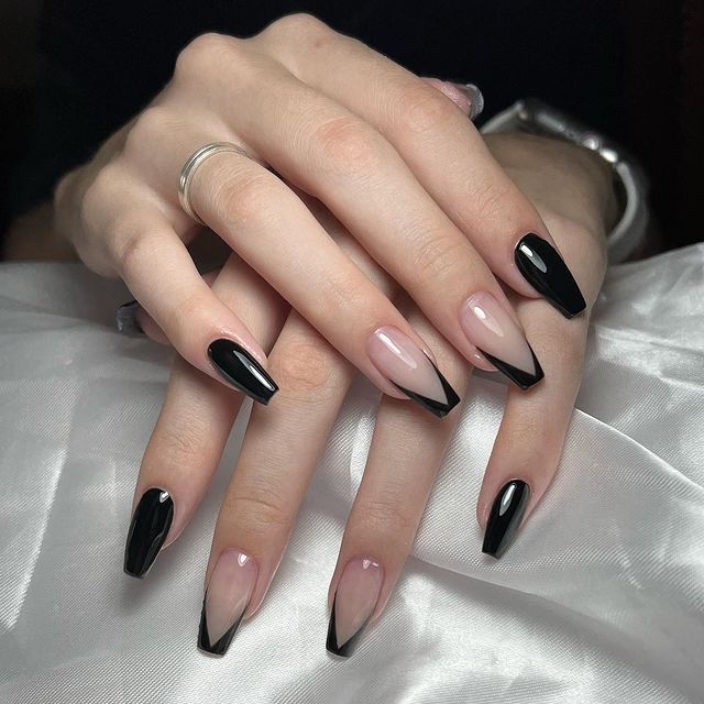 Black Accent Nails